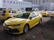 Аренда Toyota Camry 2019 в Москве и области